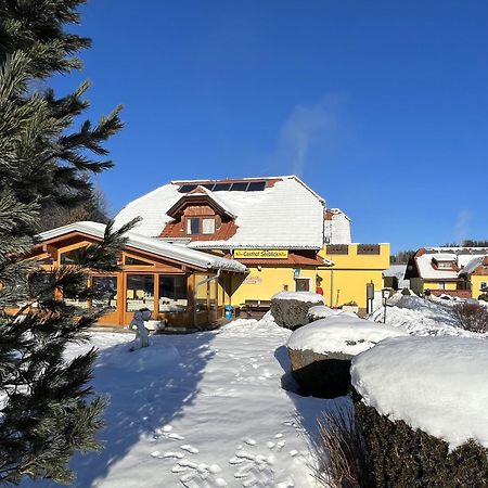 Hotel Gasthof Seeblick Zeutschach Exterior foto