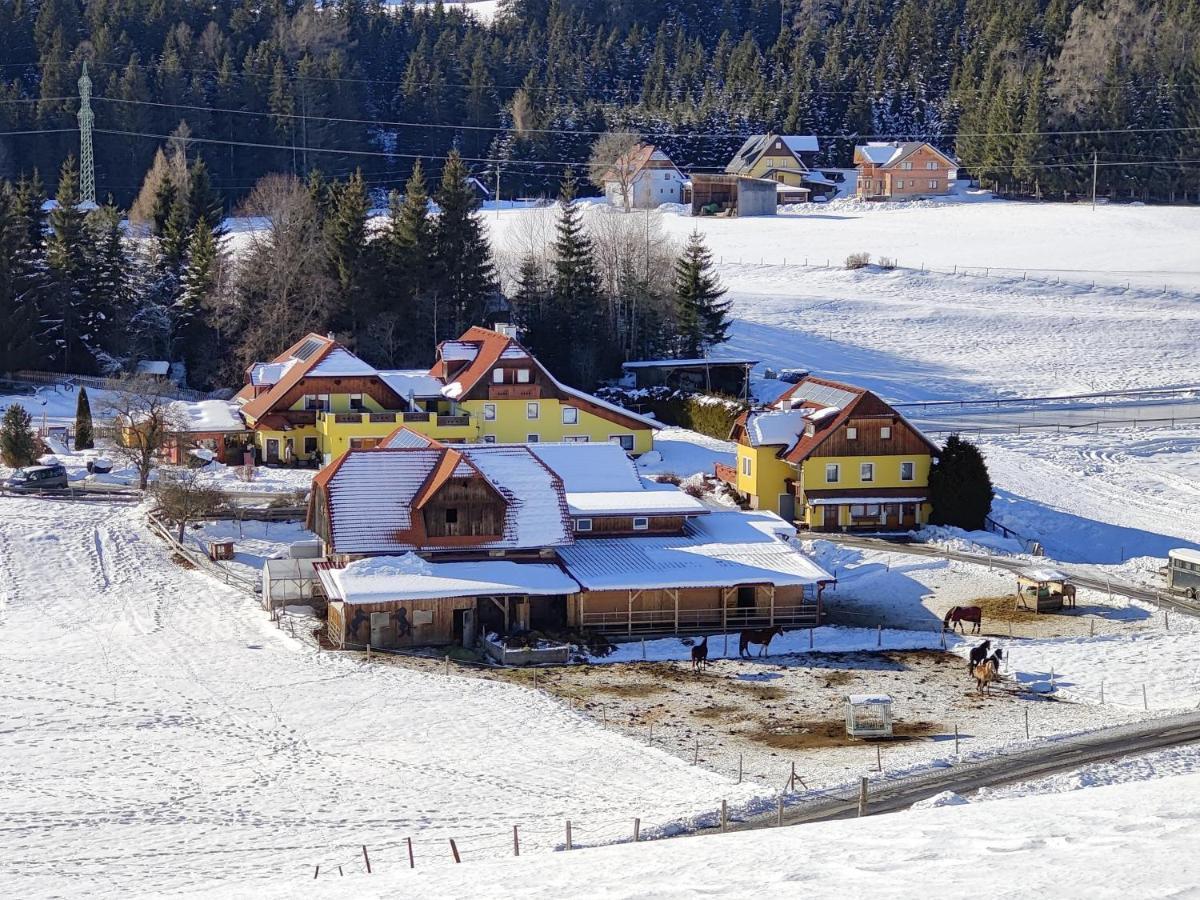 Hotel Gasthof Seeblick Zeutschach Exterior foto